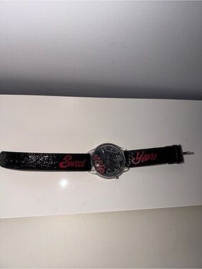 Black Patent Leather Women's Watch with Pink Accents